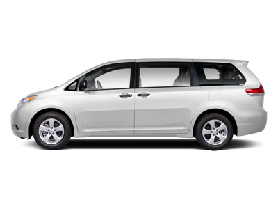 2013 Toyota Sienna SE 8 Passenger