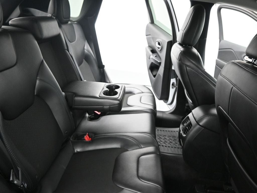 2019 Jeep Cherokee Altitude