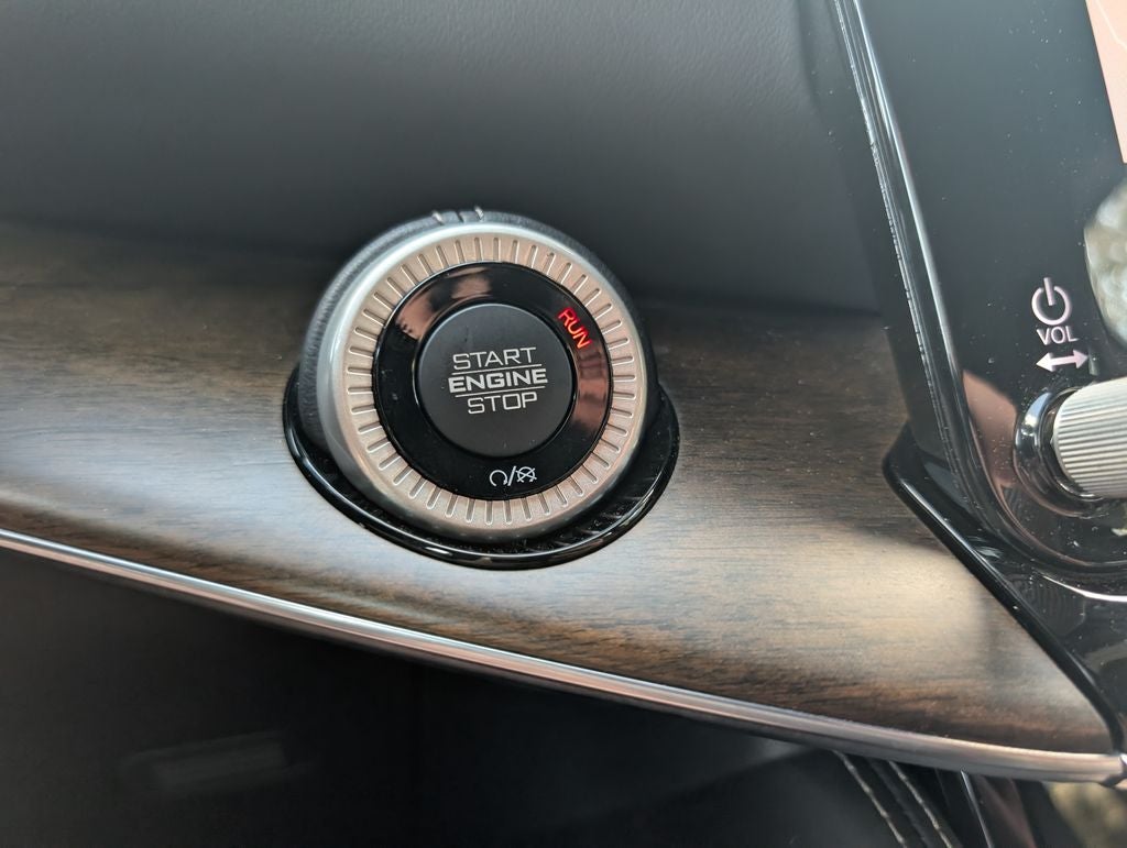 2022 Jeep Grand Wagoneer Series II