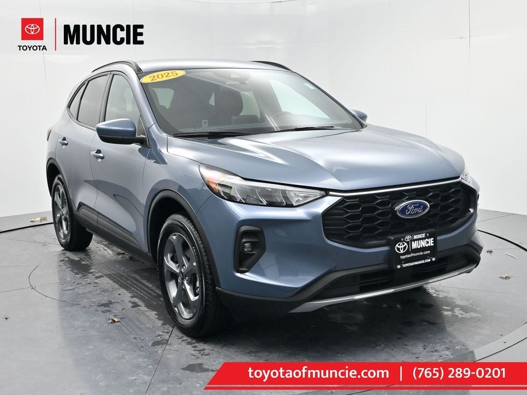 2025 Ford Escape ST-Line Select