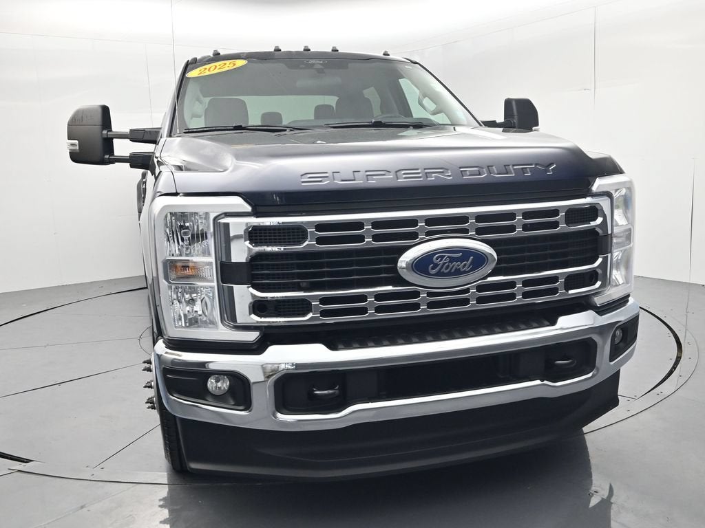 2025 Ford F-350SD XLT DRW