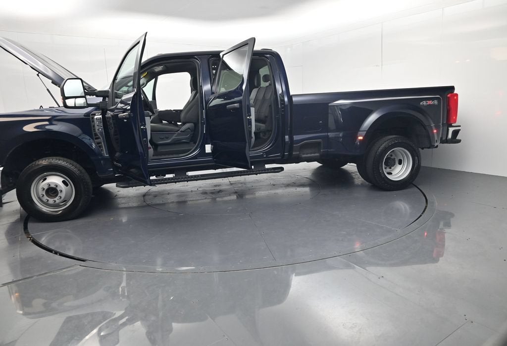 2025 Ford F-350SD XLT DRW