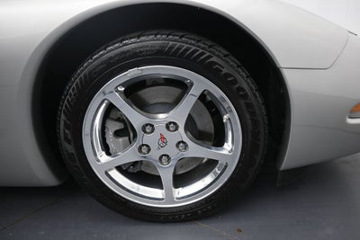 2004 Chevrolet Corvette Base