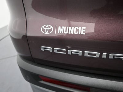 2025 GMC Acadia Elevation