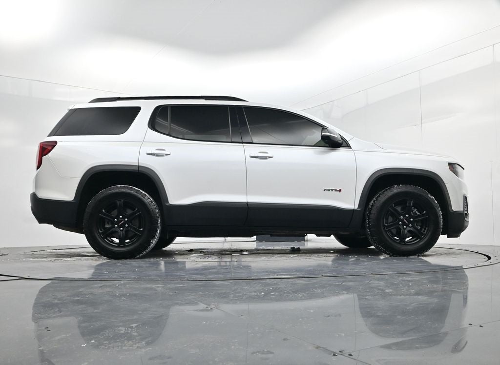 2022 GMC Acadia AT4
