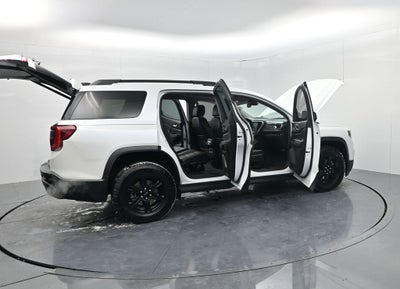 2022 GMC Acadia AT4