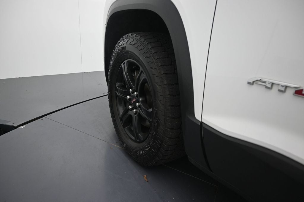 2021 GMC Acadia AT4