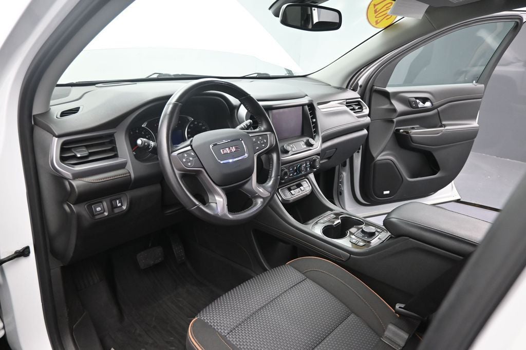 2021 GMC Acadia AT4