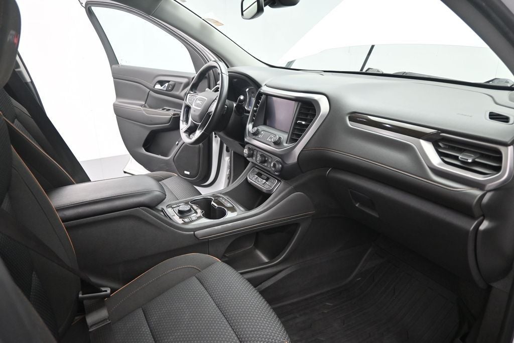 2021 GMC Acadia AT4