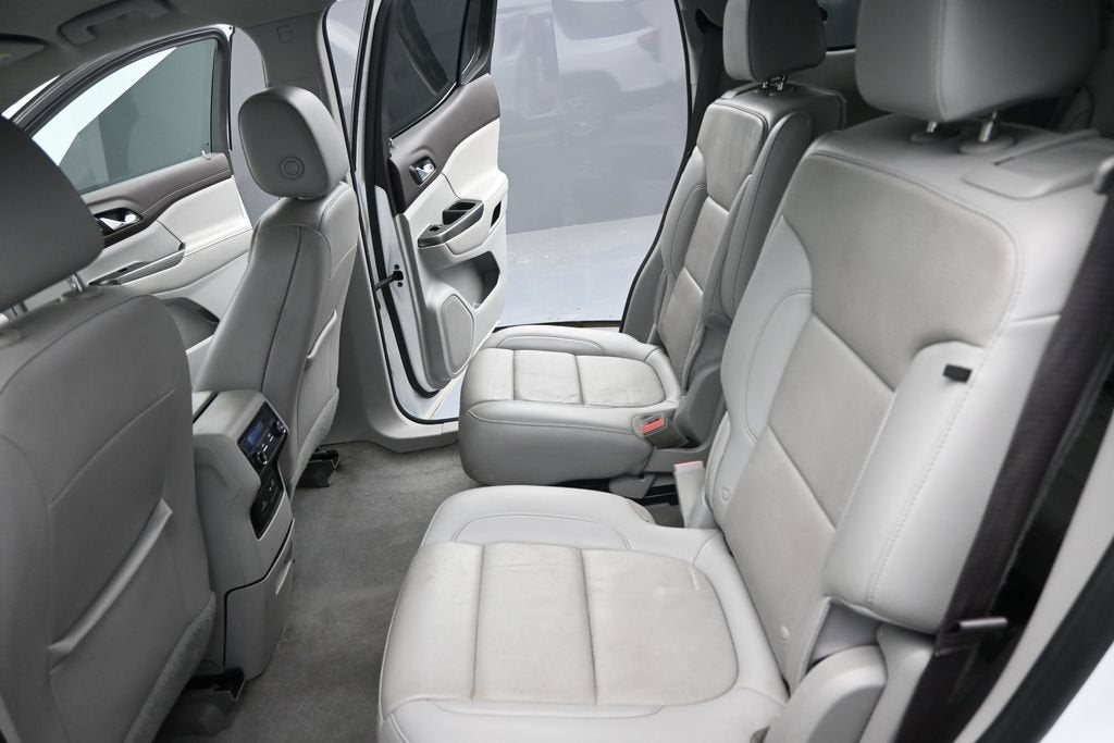 2021 GMC Acadia SLT