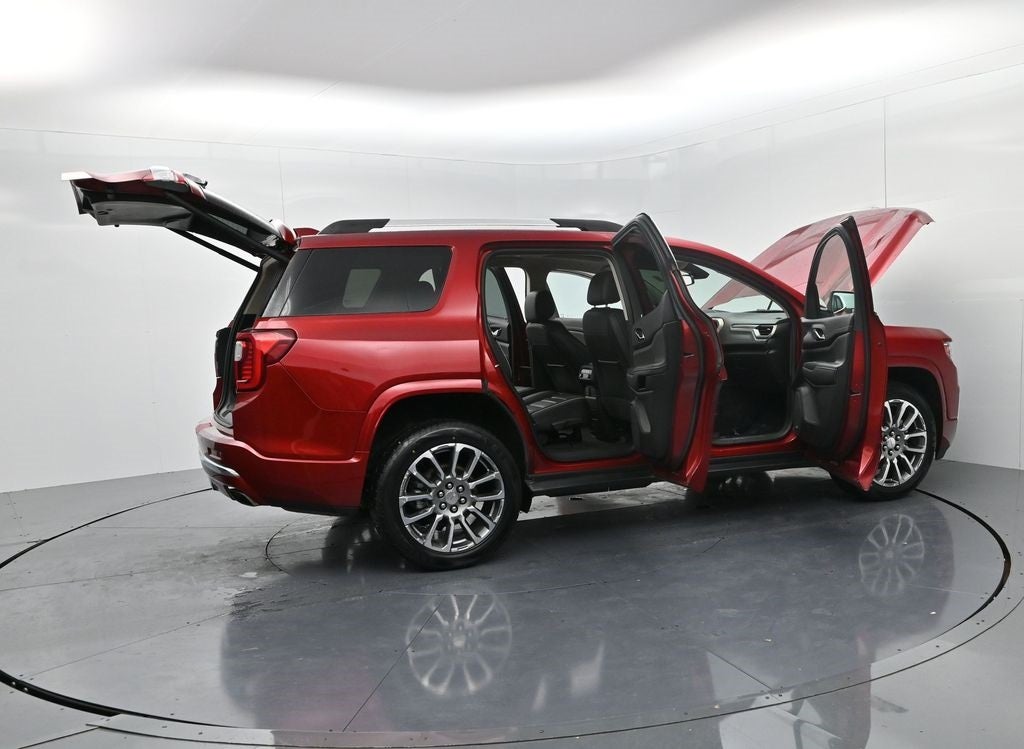 2022 GMC Acadia Denali