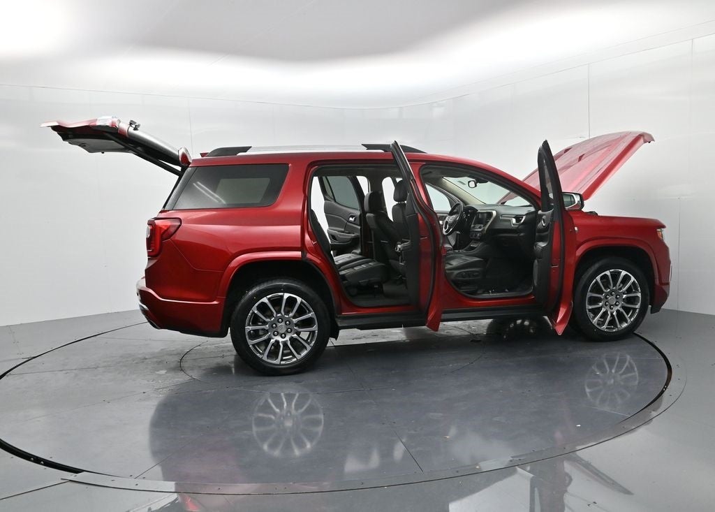 2022 GMC Acadia Denali