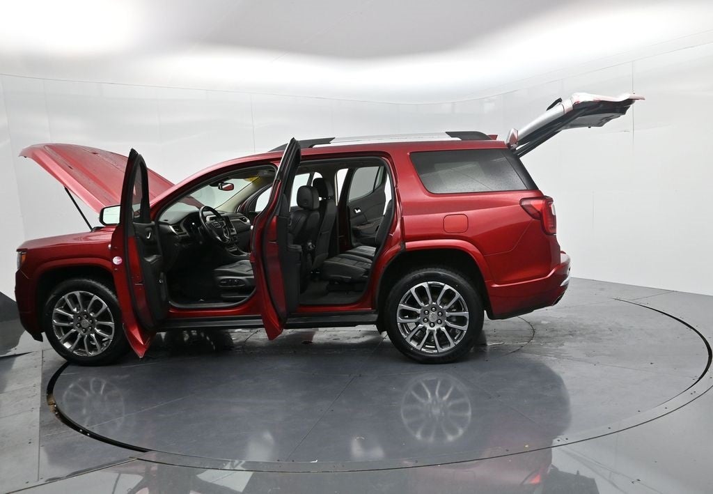 2022 GMC Acadia Denali
