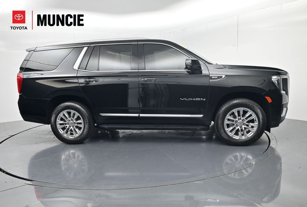 2023 GMC Yukon SLT