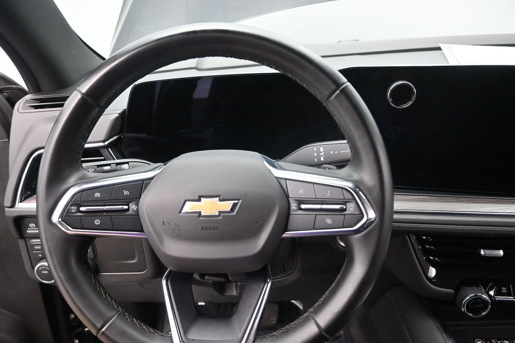 2025 Chevrolet Suburban LT