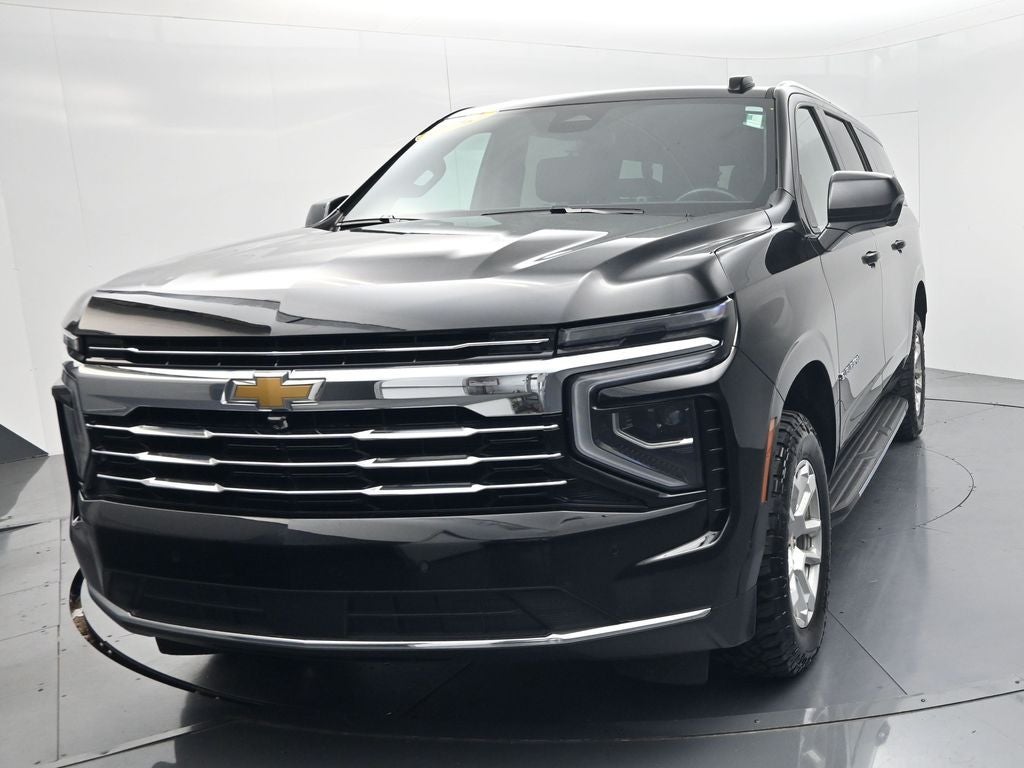 2025 Chevrolet Suburban LT