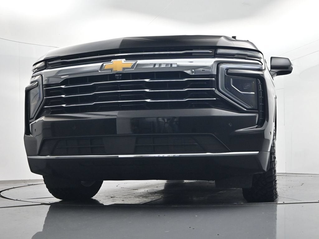 2025 Chevrolet Suburban LT