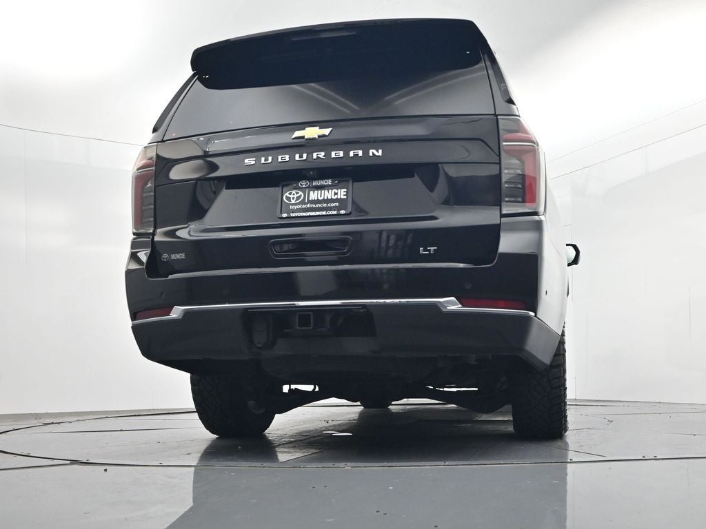 2025 Chevrolet Suburban LT