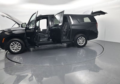 2025 Chevrolet Suburban LT