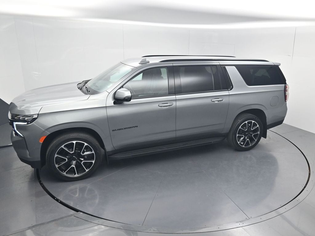 2023 Chevrolet Suburban RST