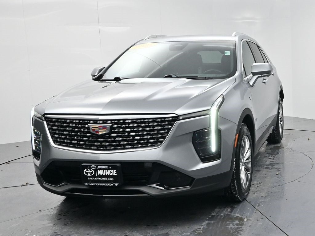 2025 Cadillac XT4 Premium Luxury
