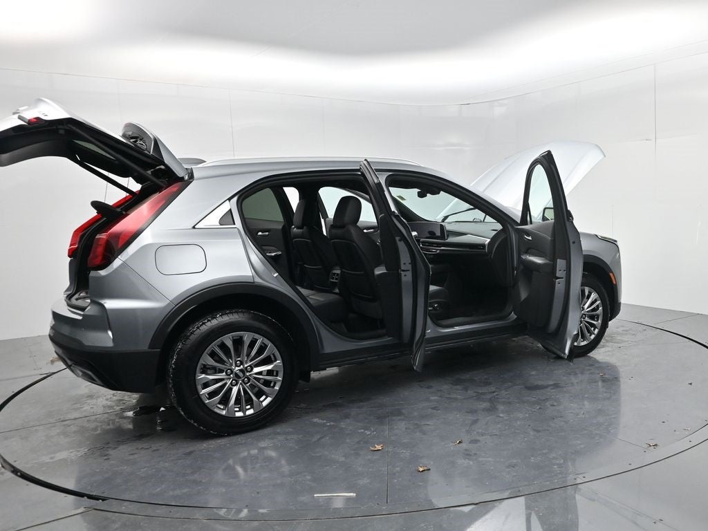 2025 Cadillac XT4 Premium Luxury