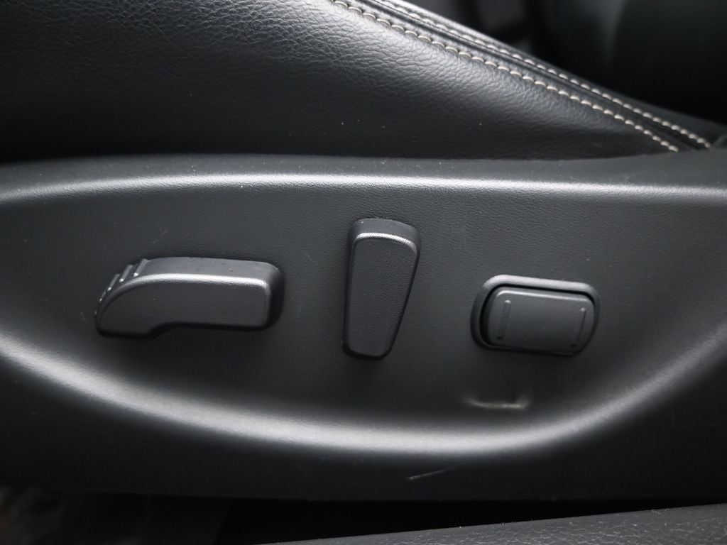 2023 Nissan Maxima SV