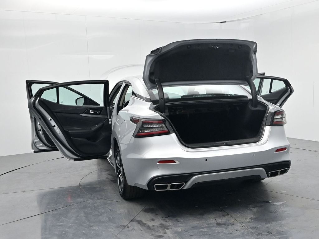 2023 Nissan Maxima SV