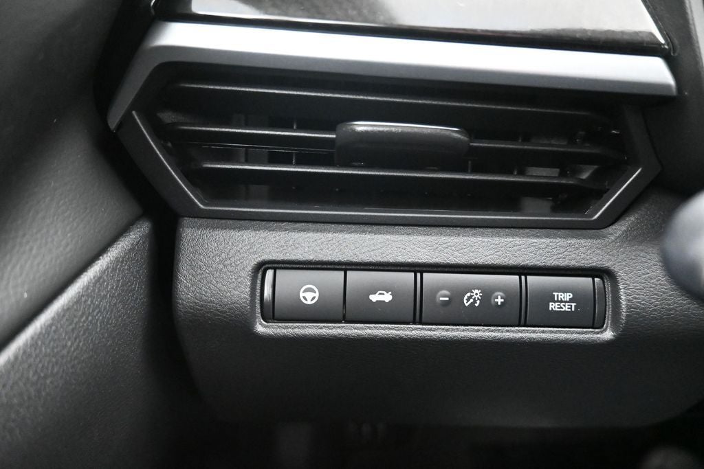 2023 Nissan Altima 2.0 SR