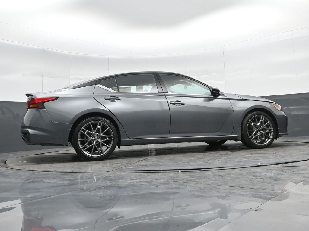 2023 Nissan Altima 2.0 SR