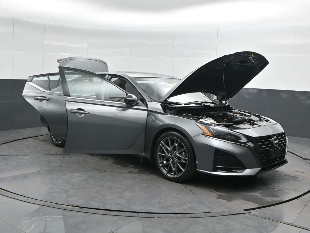 2023 Nissan Altima 2.0 SR