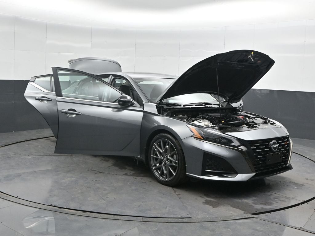 2023 Nissan Altima 2.0 SR