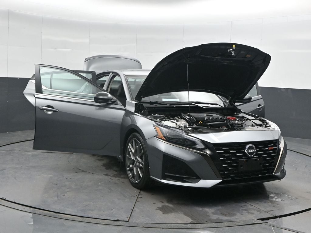 2023 Nissan Altima 2.0 SR