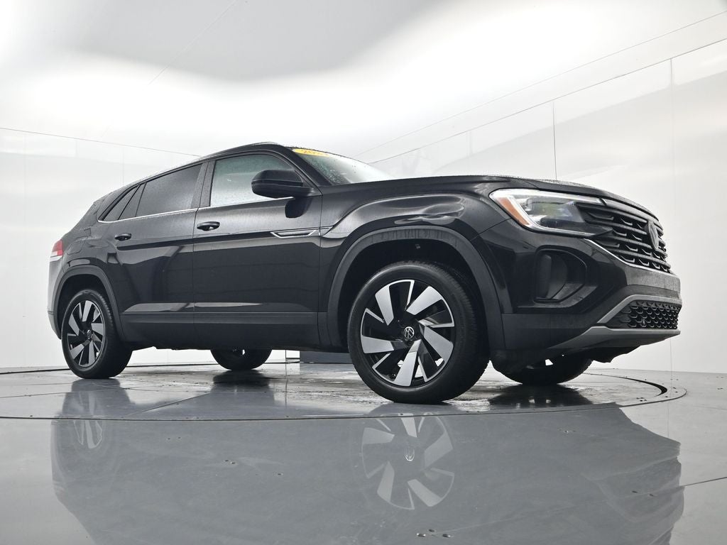 2024 Volkswagen Atlas Cross Sport 2.0T SE w/Technology