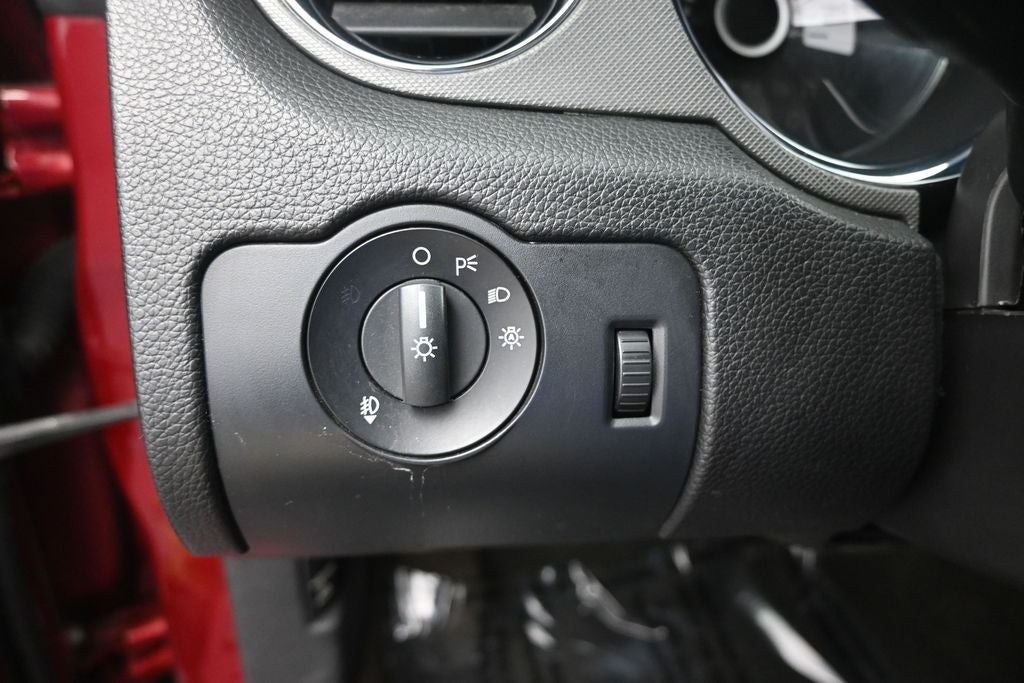 2014 Ford Mustang V6