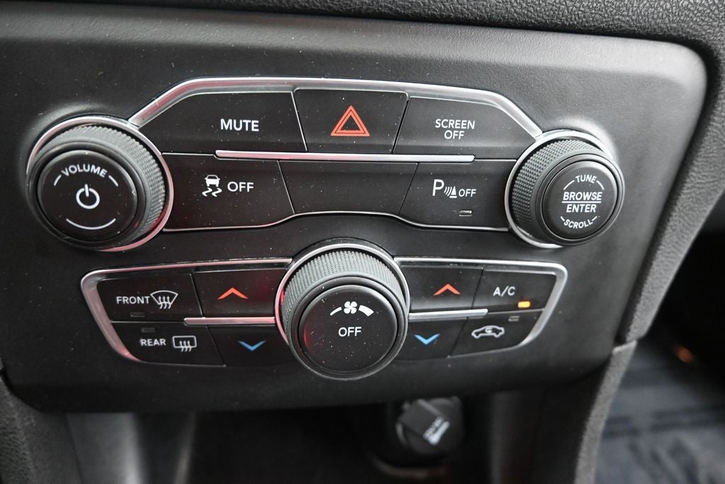 2020 Dodge Charger SXT