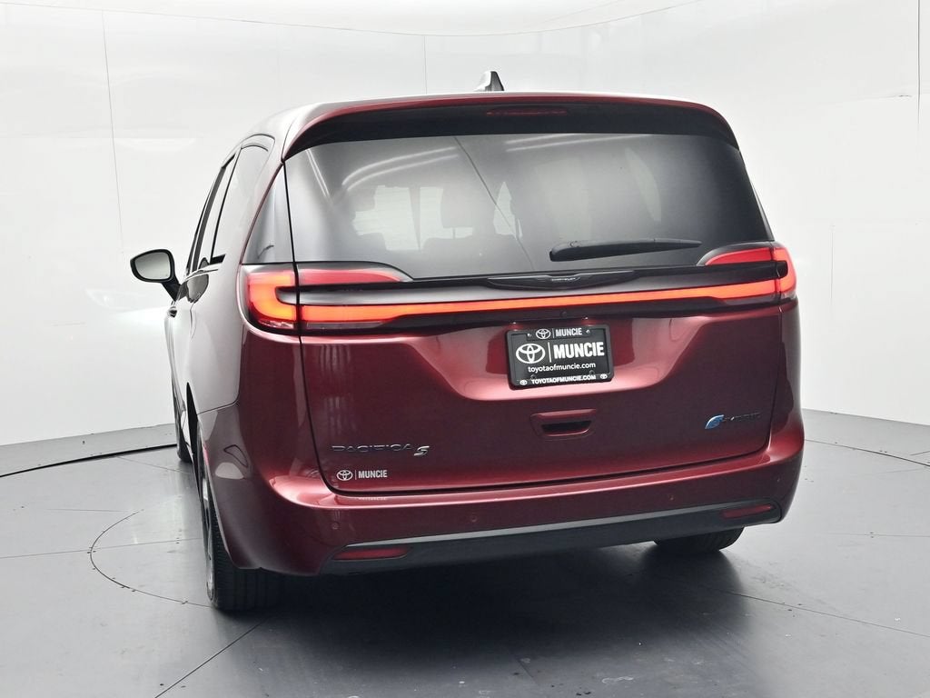 2023 Chrysler Pacifica Hybrid Touring L