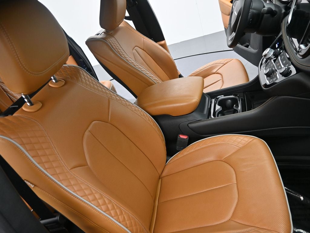 2023 Chrysler Pacifica Hybrid Pinnacle