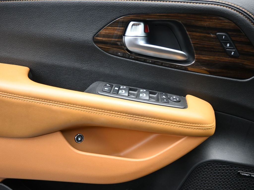 2023 Chrysler Pacifica Hybrid Pinnacle