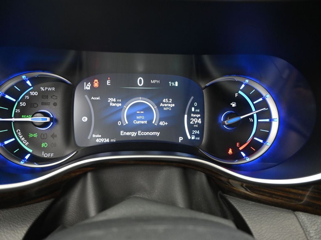 2023 Chrysler Pacifica Hybrid Pinnacle