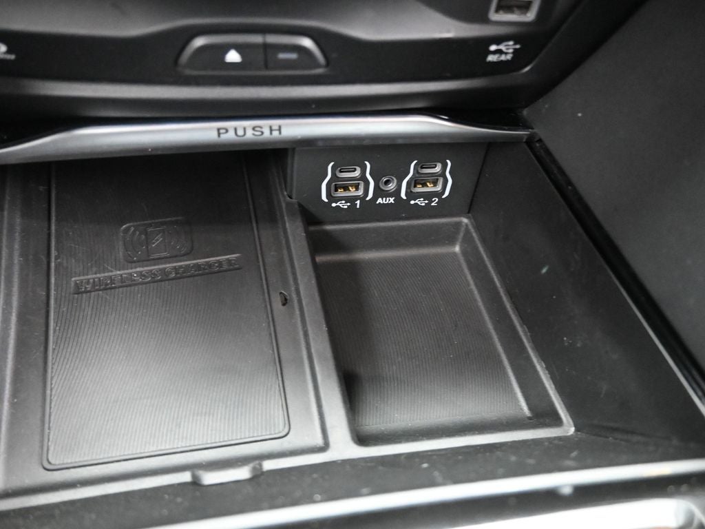 2023 Chrysler Pacifica Hybrid Pinnacle