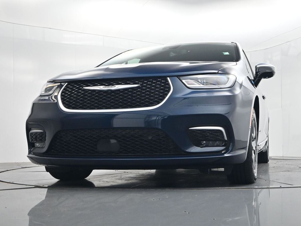 2023 Chrysler Pacifica Hybrid Pinnacle