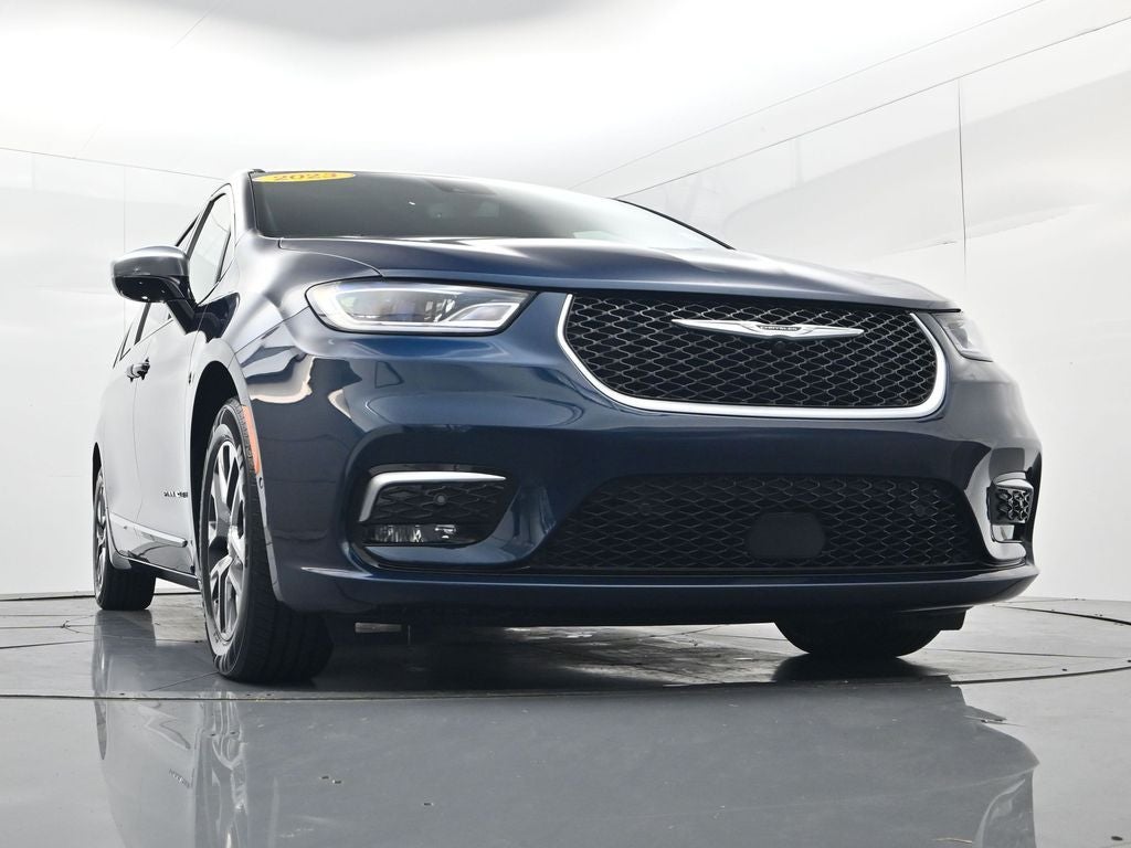 2023 Chrysler Pacifica Hybrid Pinnacle