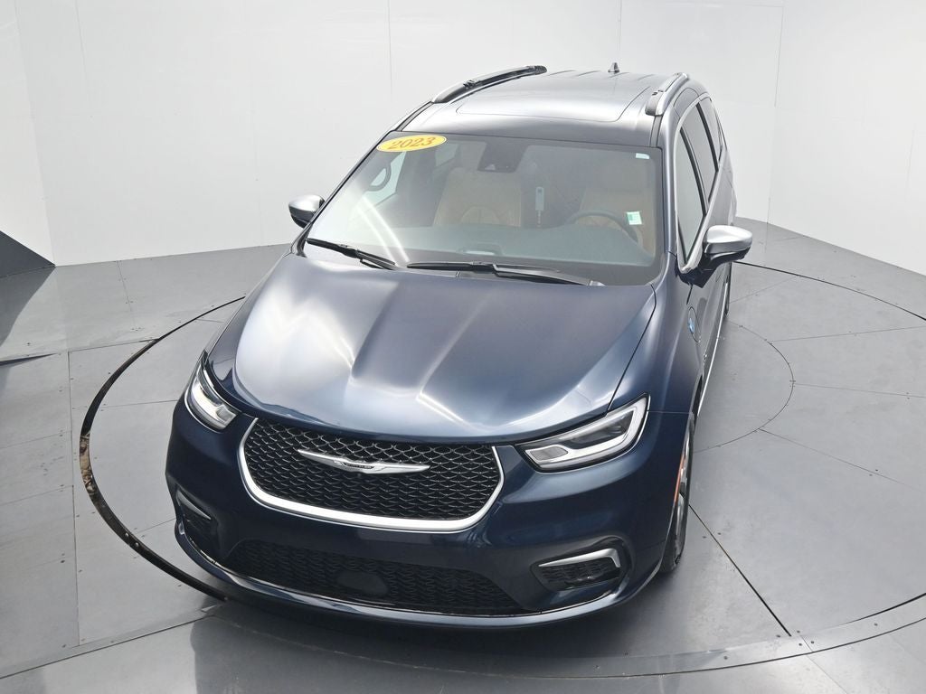 2023 Chrysler Pacifica Hybrid Pinnacle