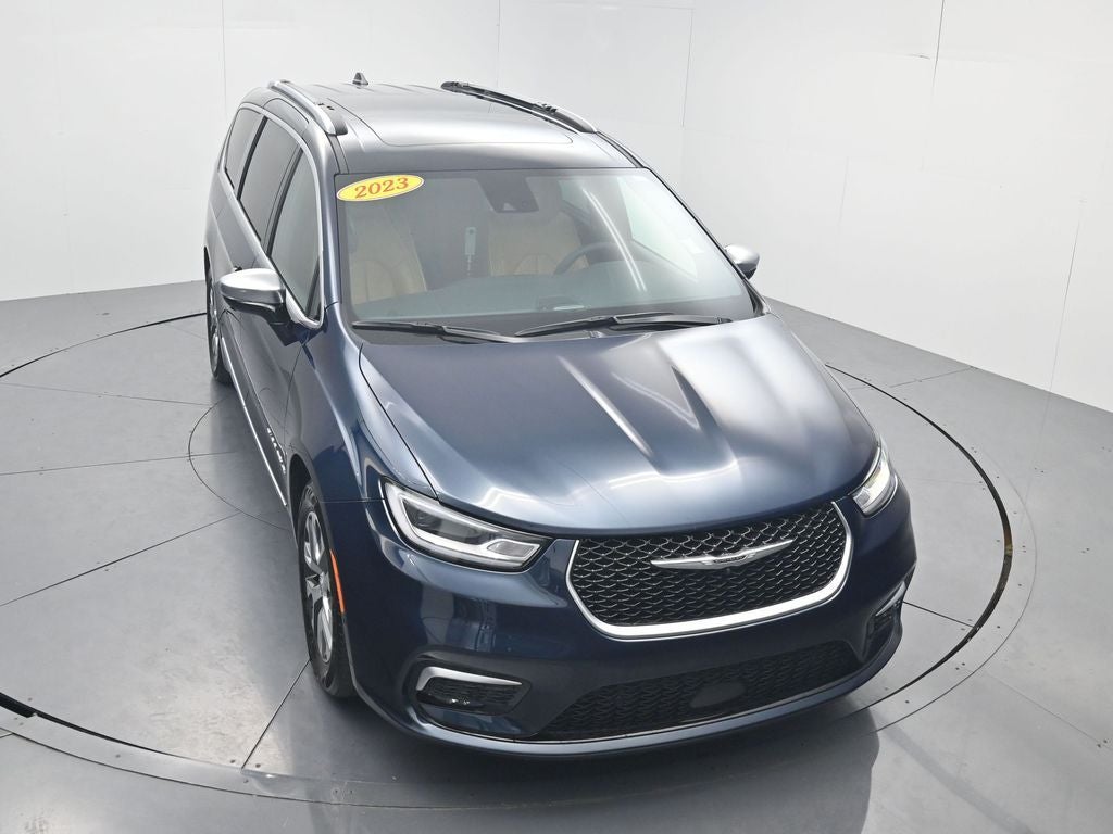 2023 Chrysler Pacifica Hybrid Pinnacle