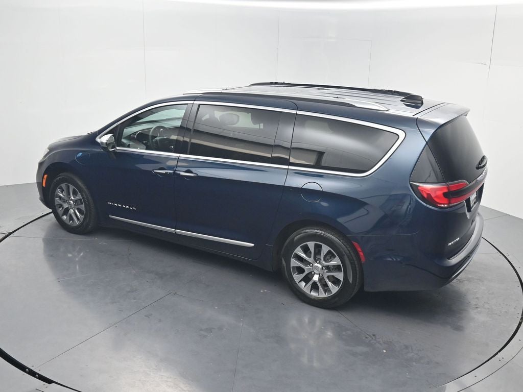 2023 Chrysler Pacifica Hybrid Pinnacle