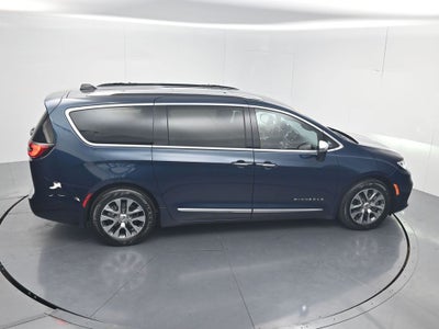 2023 Chrysler Pacifica Hybrid Pinnacle