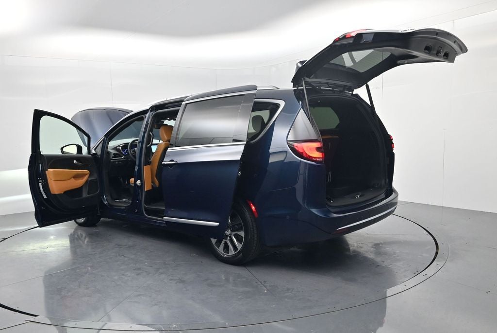 2023 Chrysler Pacifica Hybrid Pinnacle