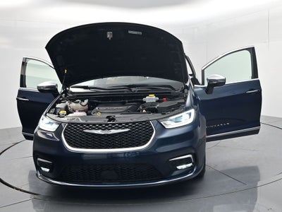 2023 Chrysler Pacifica Hybrid Pinnacle
