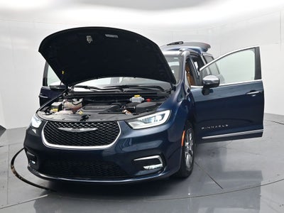 2023 Chrysler Pacifica Hybrid Pinnacle